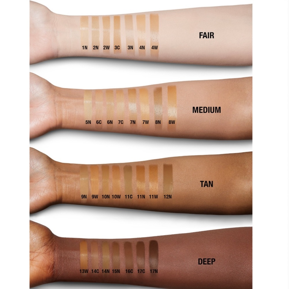 CHARLOTTE TILBURRY BEAUTIFUL SKIN 4 WARM SKIN MEDIUM COVER LIQUID FOUNDATION - Picture 11 of 12